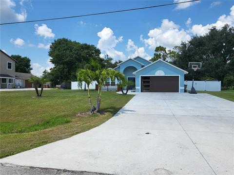 2340 Oak Wind Ct, Saint Cloud, FL 34772 photo 1