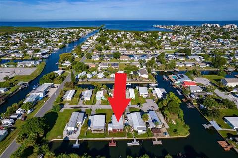 13232 Jacaranda Ln, Hudson, FL 34667 photo 1