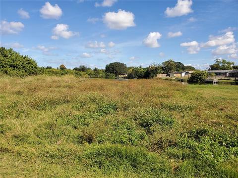 3137 Jackson Dr, Holiday, FL 34691
