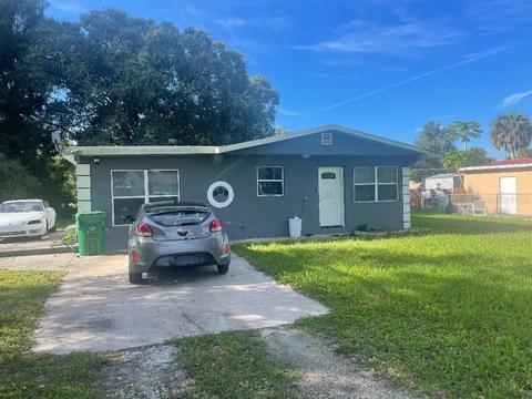909 NW 12th St, Okeechobee, FL 34972 photo 1