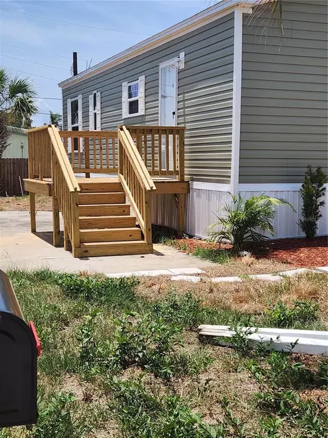 2139 Orange Dr, Holiday, FL 34691