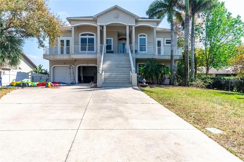 3208 Bluff Blvd, Holiday, FL 34691