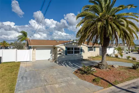 12734 3rd Isle, Hudson, FL 34667