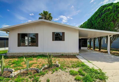 36134 Coleus Ave, Zephyrhills, FL 33541