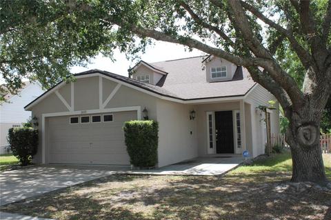 24325 Landing Dr, Lutz, FL 33559