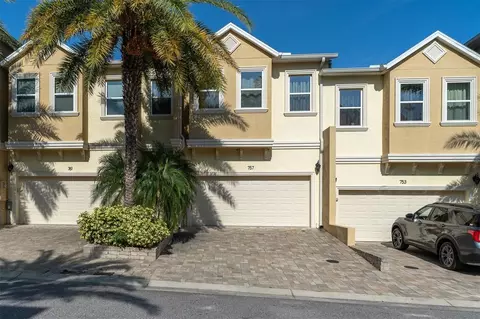 757 Grand Cypress Ln, Tarpon Springs, FL 34689