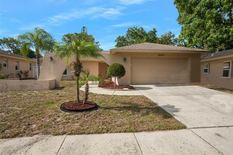 2639 Surrey Dr, Palm Harbor, FL 34684