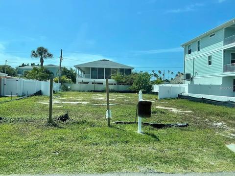 16112 Redington Dr, Redington Beach, FL 33708
