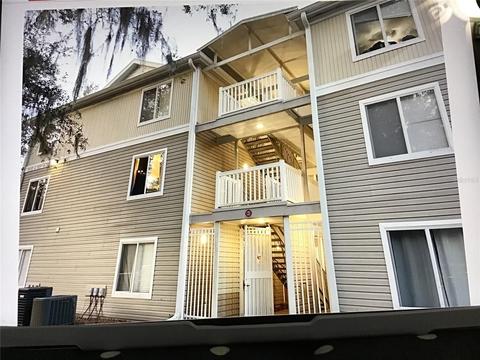 4000 SW 23rd St #4-208, Gainesville, FL 32608