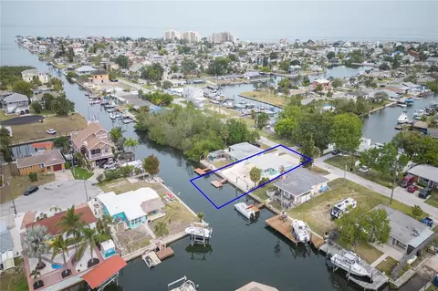 6522 Boatyard Dr, Hudson, FL 34667