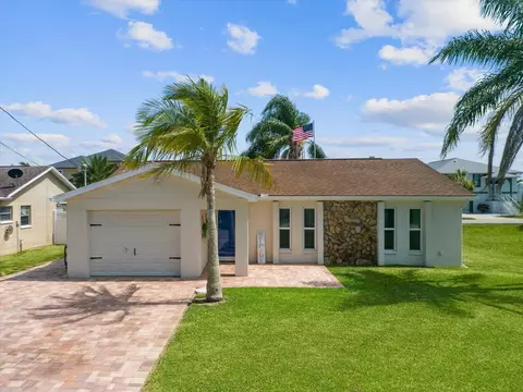 7418 Mako Dr, Hudson, FL 34667