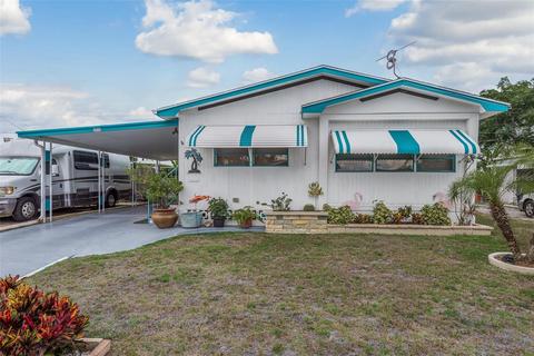 2035 Pleasure Dr, Holiday, FL 34691