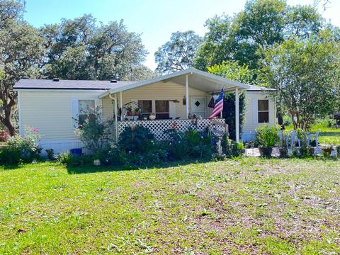 17011 Akins Dr, Spring Hill, FL 34610
