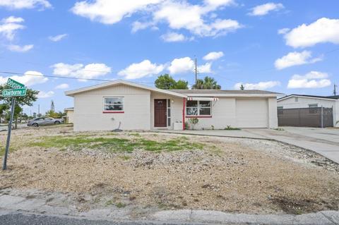 1140 Clairborne St, Holiday, FL 34690