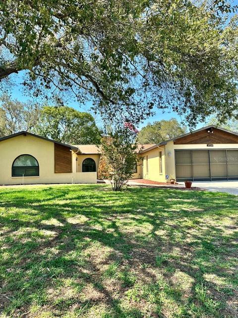 15201 Woodcrest Rd, Brooksville, FL 34604