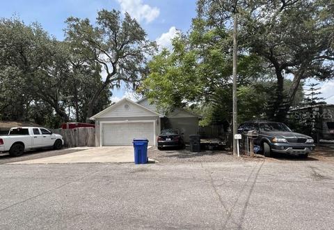 146 E 145th Ave, Tampa, FL 33613