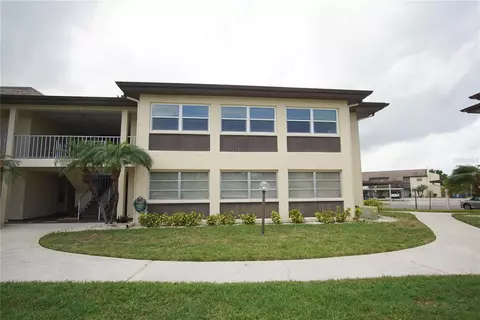 4540 Marine Pkwy #204, New Port Richey, FL 34652