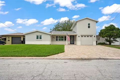 4909 Blue Heron Dr, New Port Richey, FL 34652