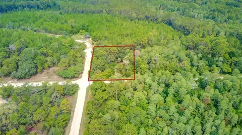 9319 Zebrafinch Ave, Weeki Wachee, FL 34614
