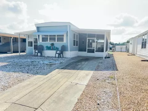 12106 Cactus Dr, Hudson, FL 34667