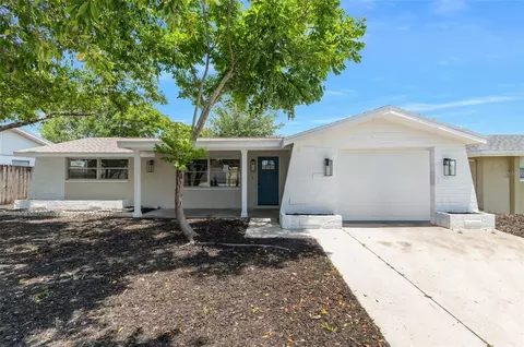 7401 Oakshire Dr, Port Richey, FL 34668
