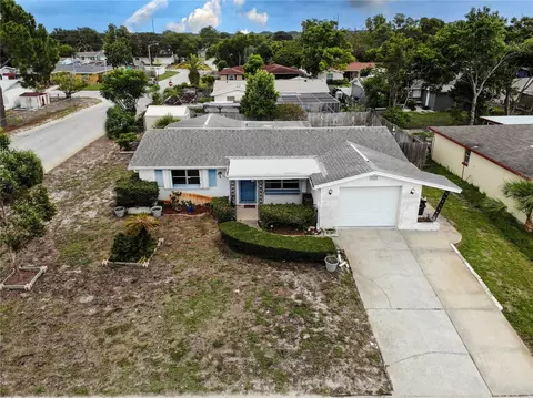 9616 Mark Twain Ln, Port Richey, FL 34668