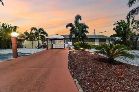 1936 Orange Dr, Holiday, FL 34691