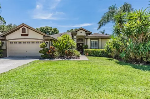 570 Equine Dr, Tarpon Springs, FL 34688