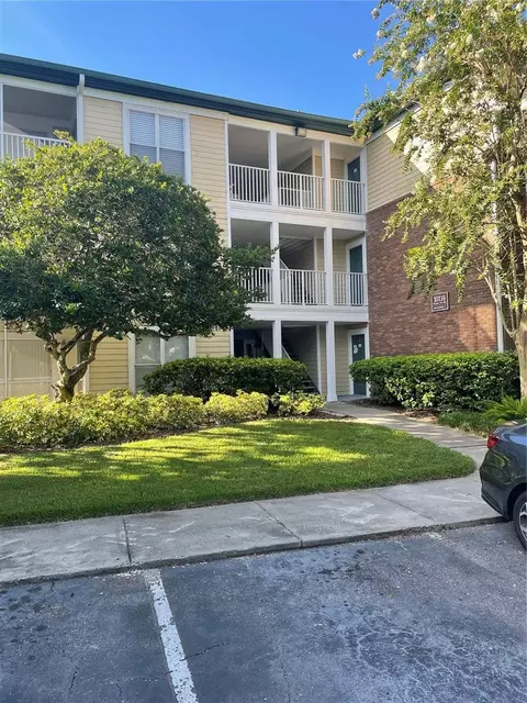 10114 Winsford Oak Blvd #525, Tampa, FL 33624
