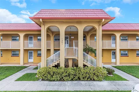 1301 S Hercules Ave #15, Clearwater, FL 33764