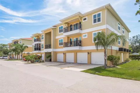 6421 Banyan Blvd #204, New Port Richey, FL 34652
