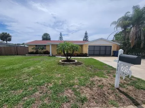 7321 Sequoia Dr, New Port Richey, FL 34653