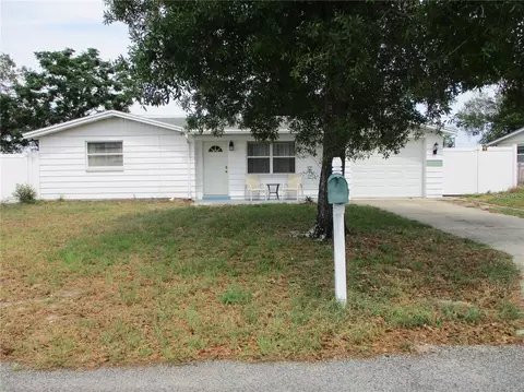 1430 Jennings Dr, Holiday, FL 34690