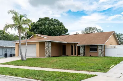 8807 Bermuda Ln, Port Richey, FL 34668