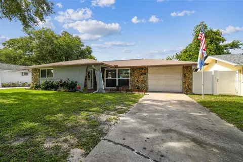 6349 Meadowbrook Ln, New Port Richey, FL 34653