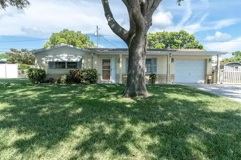 3620 Bedford St, New Port Richey, FL 34652