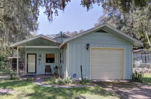 12413 Hicks Rd, Hudson, FL 34669