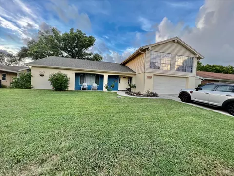 8601 Arrowhead Dr, Hudson, FL 34667