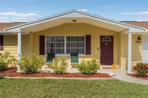 9015 Saint Regis Ln, Port Richey, FL 34668
