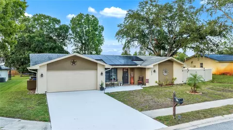 6827 Kingstree Ct, Port Richey, FL 34668