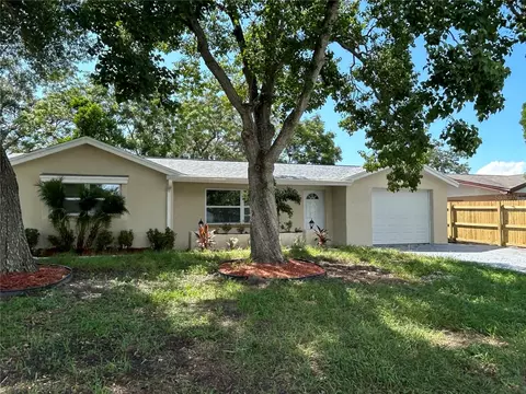 10807 Queens Rd, Port Richey, FL 34668