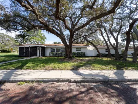 501 Ridge Rd SW, Largo, FL 33770