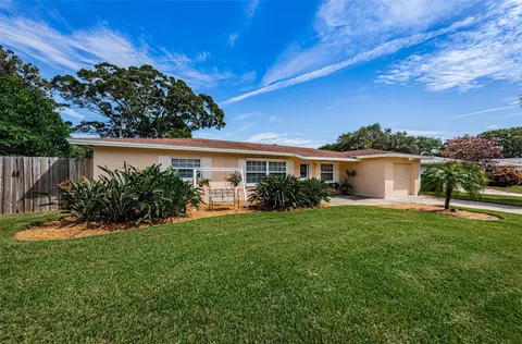 1624 Whitewood Dr, Clearwater, FL 33756