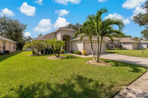 1292 Salt Lake Dr, Tarpon Springs, FL 34689