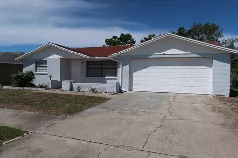 6527 Albemarle Pkwy, New Port Richey, FL 34653