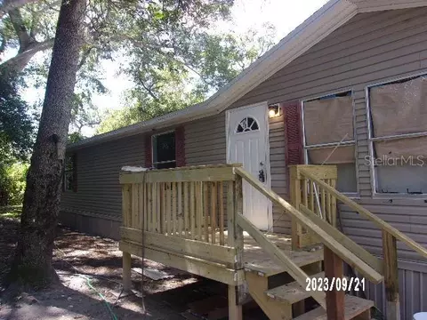 9746 John St, Hudson, FL 34669
