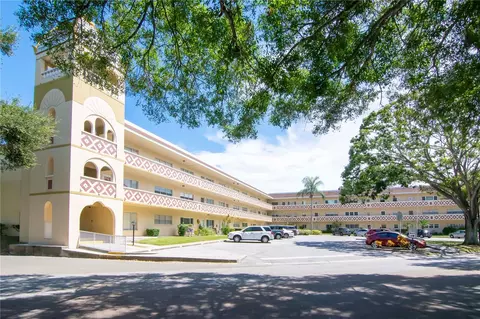 2384 Tahitian Ln #2, Clearwater, FL 33763