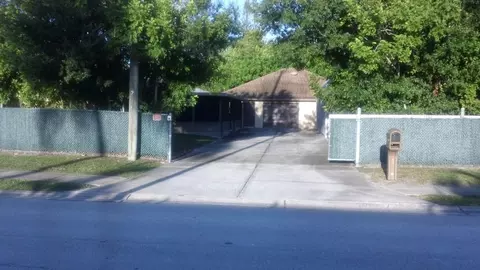 7490 34th St N, Pinellas Park, FL 33781