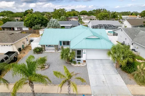 8833 Martinique Ln, Port Richey, FL 34668