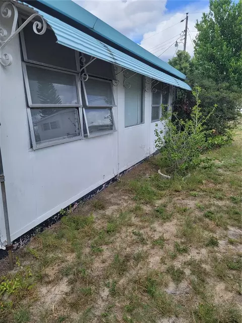 1752 Orange Dr, Holiday, FL 34691